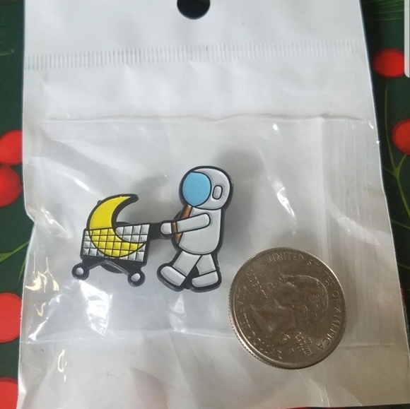 *2 for $13* Moon Shopping Astronaut Pin - Picture 5 of 6